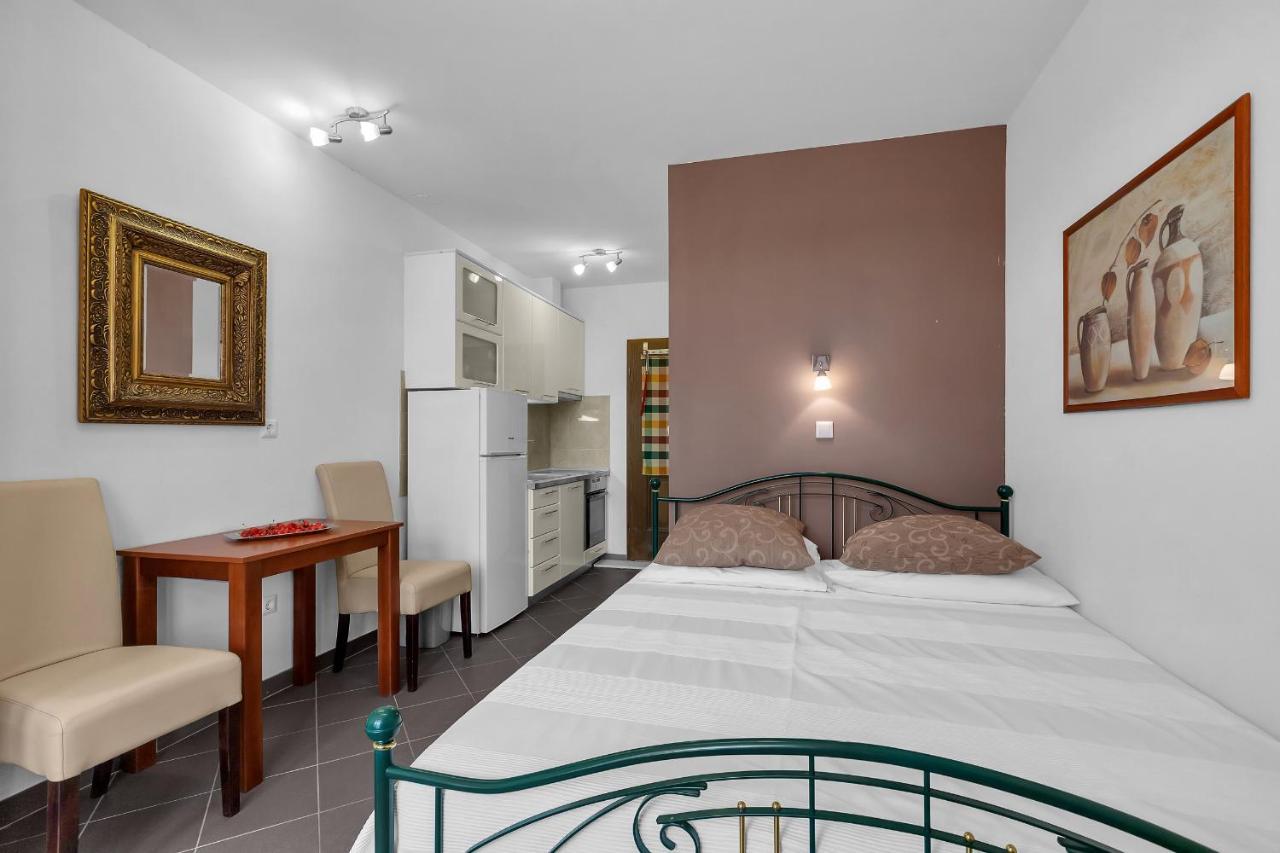 Guest House Lazeta Duće Buitenkant foto